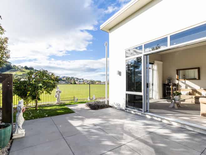 12 Flers Place, Taradale