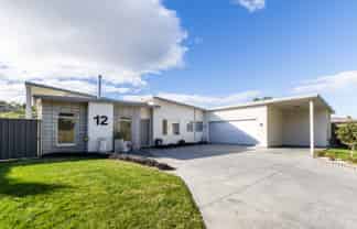 12 Flers Place, Taradale