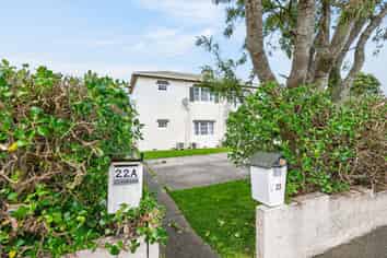 22A Ludlam Crescent, Woburn