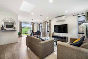 8 CLARK RISE, Pokeno