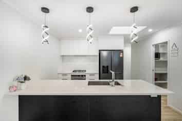 8 CLARK RISE, Pokeno
