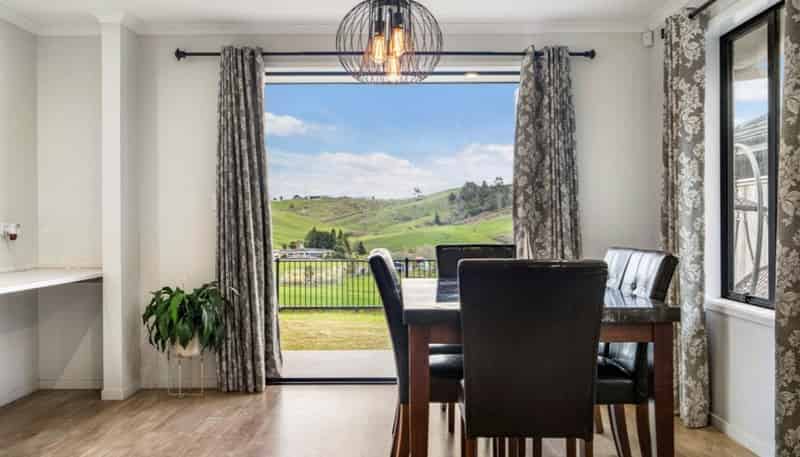 8 CLARK RISE, Pokeno