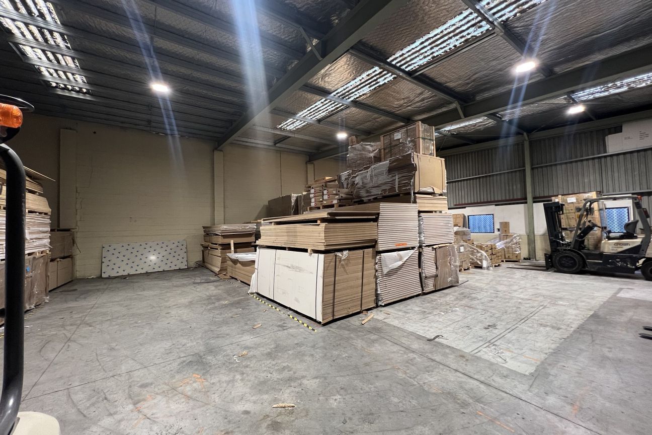 Well-configured industrial premises with yard - Vista 2