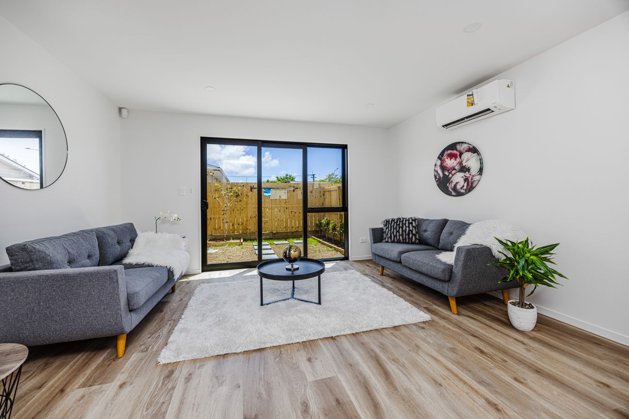 Urgent Sale - Best Value Modern Freehold Townhouse – pohled 3