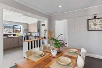 Manawatu / Whanganui - Address withheld
