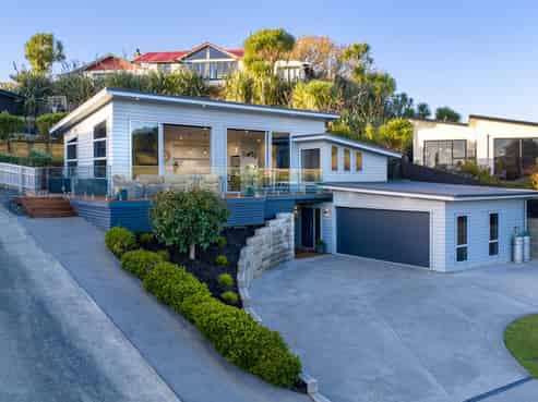 24 Robertson Street, Raglan
