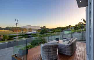 24 Robertson Street, Raglan