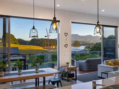 24 Robertson Street, Raglan