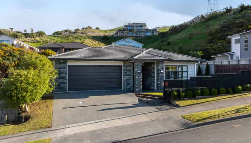 11 Bickerton Rise, Churton Park