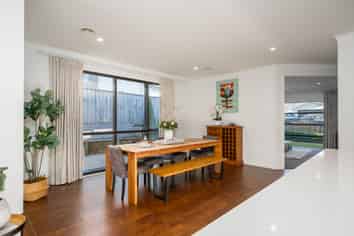 11 Bickerton Rise, Churton Park