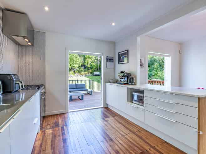 42 Third Avenue, Kingsland