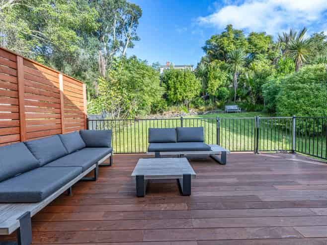42 Third Avenue, Kingsland