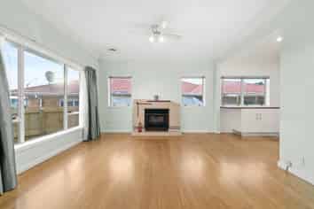 2 Kelvyn Grove, Manurewa