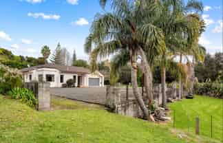 1 Governors Heights, Whangamata