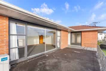 739 Te Atatu Road, Te Atatu Peninsula