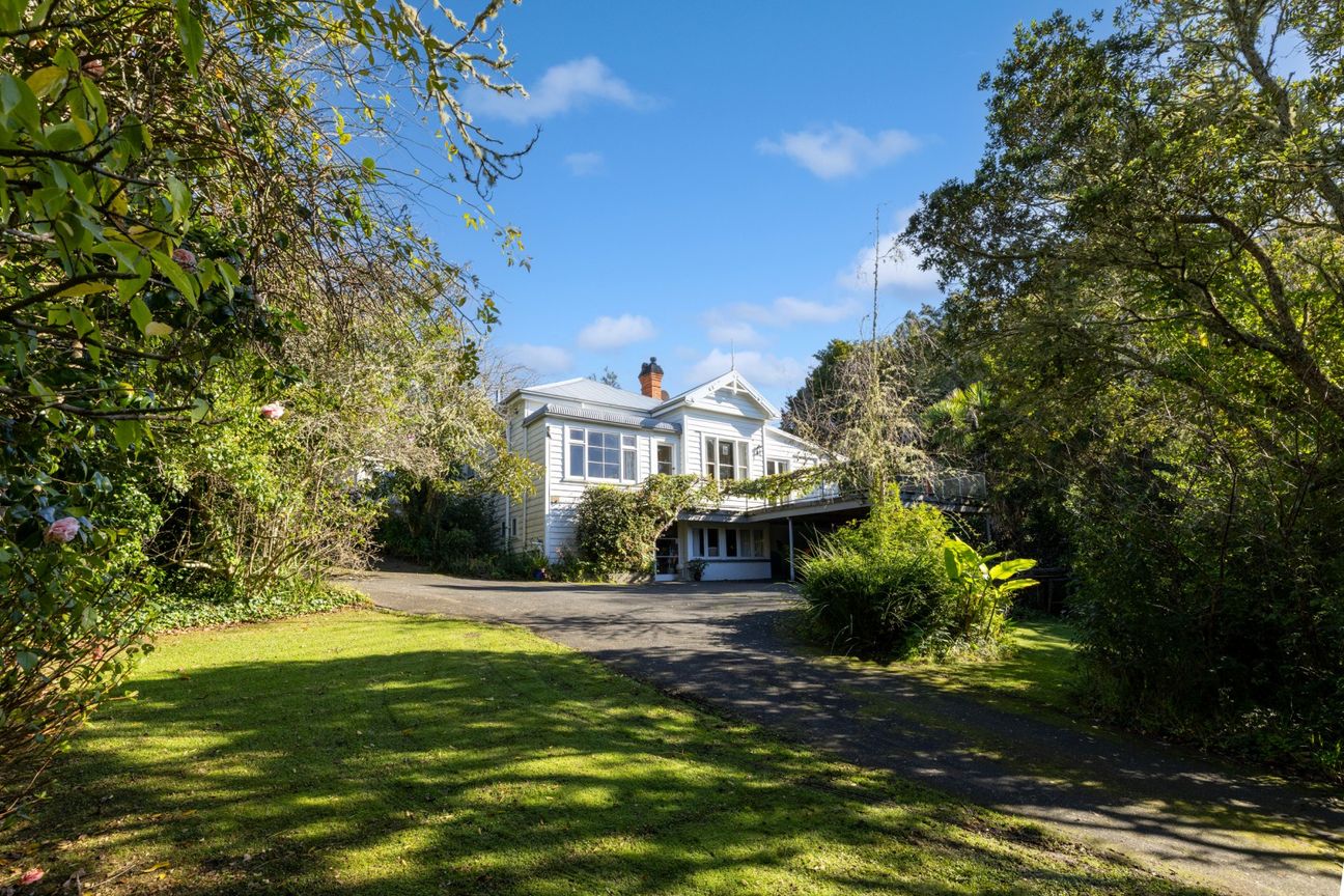Iconic Warkworth villa, restore, develop or both - Widok 5