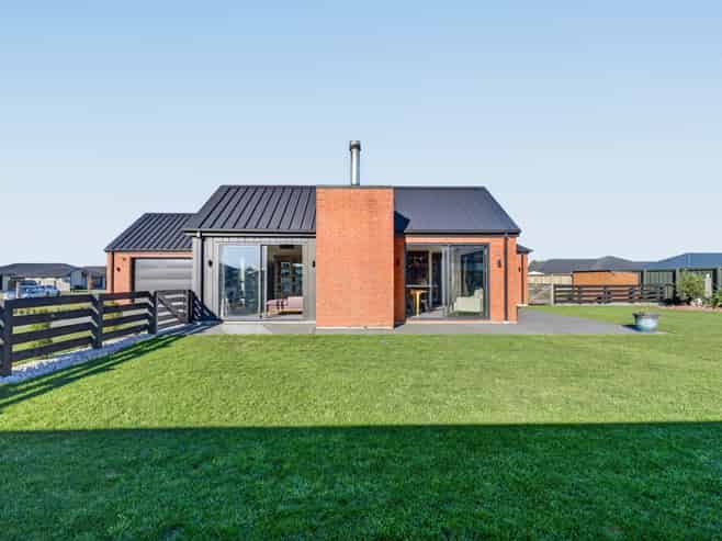 43 Graeme Foote Street, Darfield