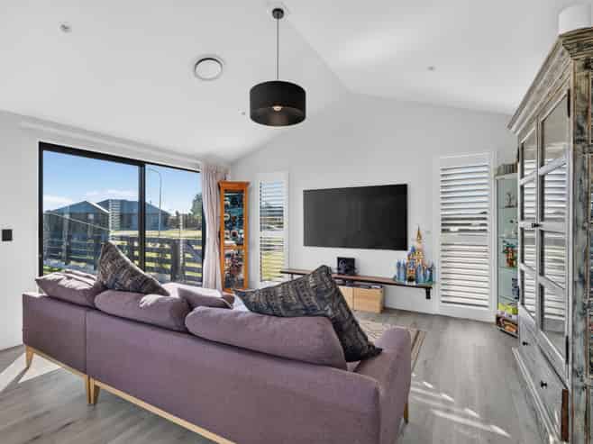 43 Graeme Foote Street, Darfield