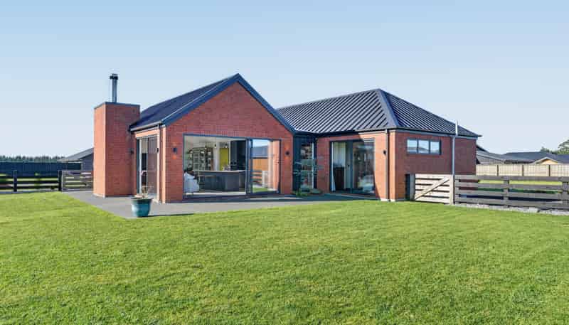 43 Graeme Foote Street, Darfield