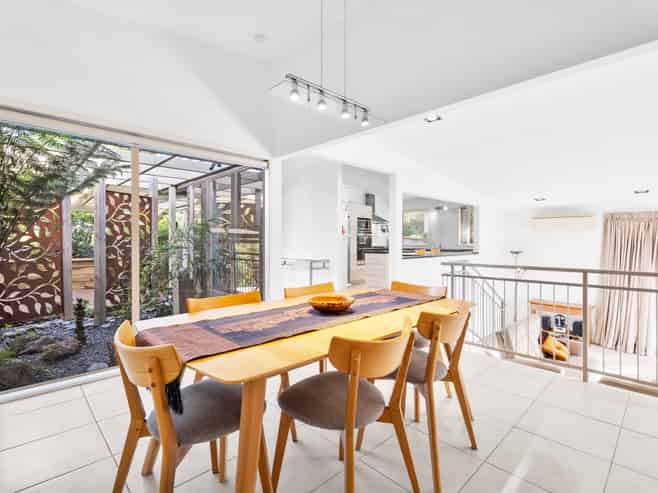 49 Pacific Parade, Surfdale
