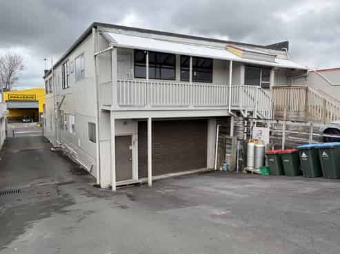 High Exposure Space with Exceptional Value