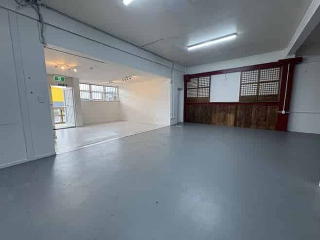High Exposure Space with Exceptional Value