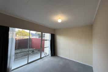 2/15 Ranui Road, Stoke