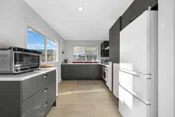 25/8 Village Place, Tuakau