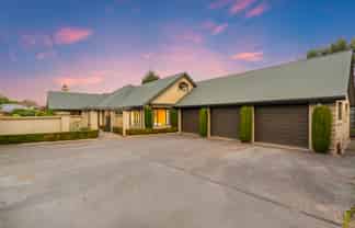 318 Gardiners Road, Harewood
