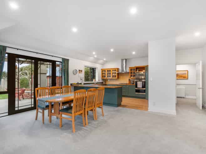 318 Gardiners Road, Harewood