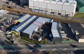 Versatile industrial unit - Garlands road