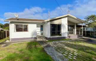 67A Bairds Road, Otara