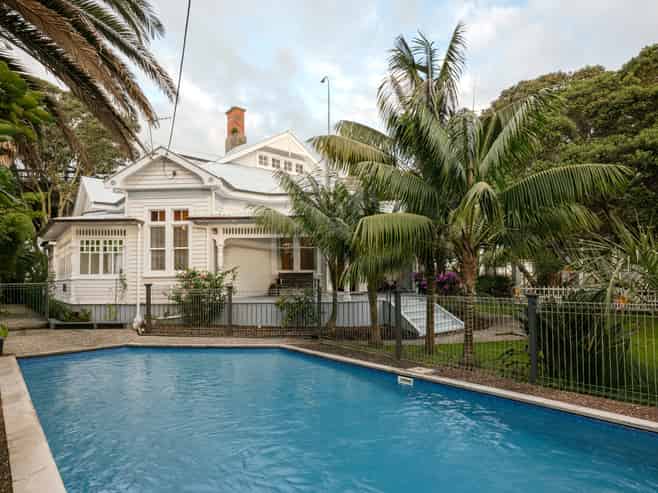 1 Queen Street, Northcote Point