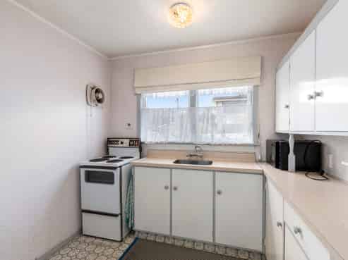 8/61 Richmond Street, Petone