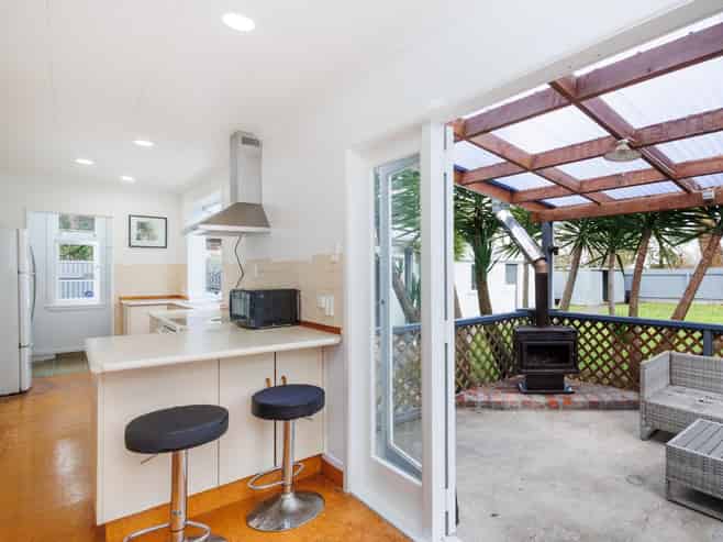 22 Shamrock Street, Takaro