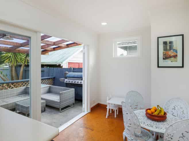 22 Shamrock Street, Takaro