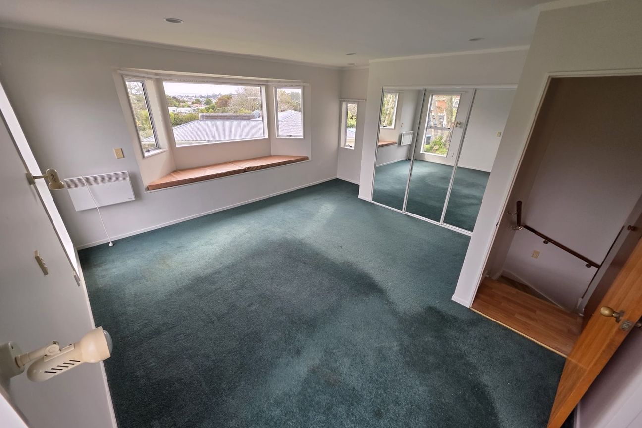 Newly Renovated 4 Bedroom Family Home - Ansicht 5