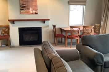 227 The Villas, Windwhistle