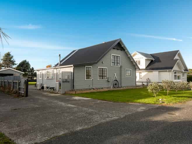 14 Bridge Street, Tuatapere
