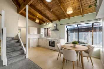 8 Waitoki Road, Waitoki