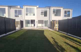 75 Hokioi Drive, Porirua