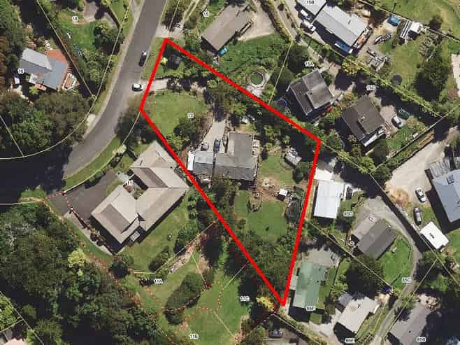 13 Russell Crescent, Western Heights