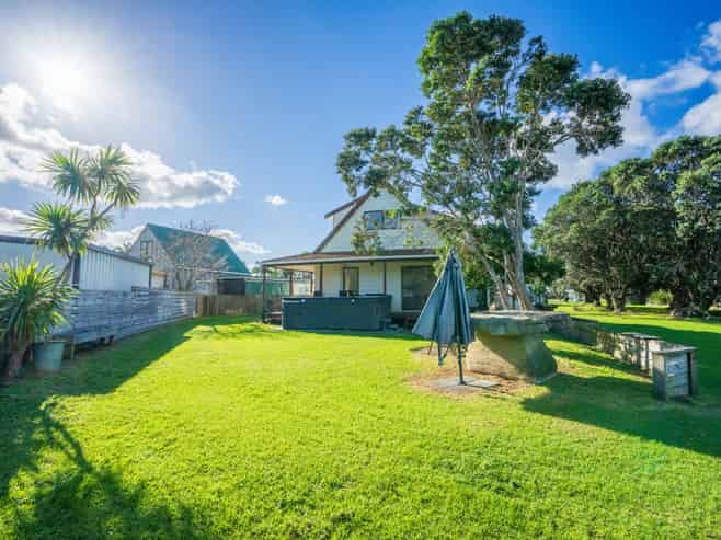 863 Pataua South Road, Pataua South