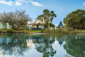 863 Pataua South Road, Pataua South