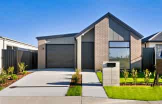 81 Empire Crescent, Papamoa