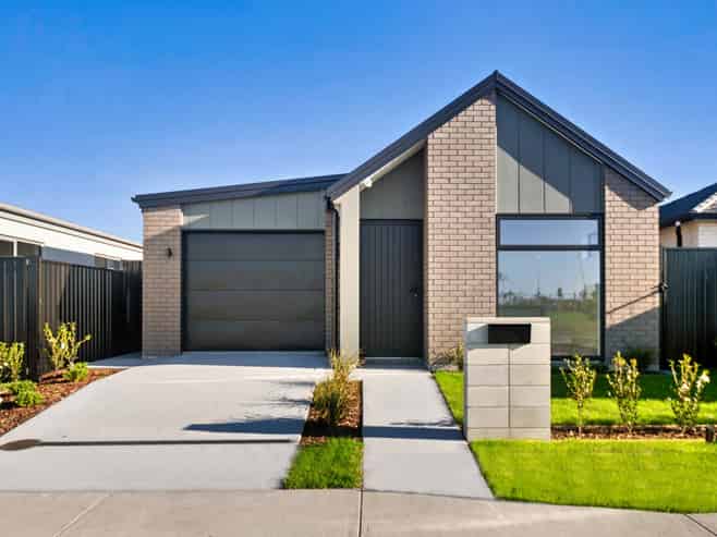 81 Empire Crescent, Papamoa
