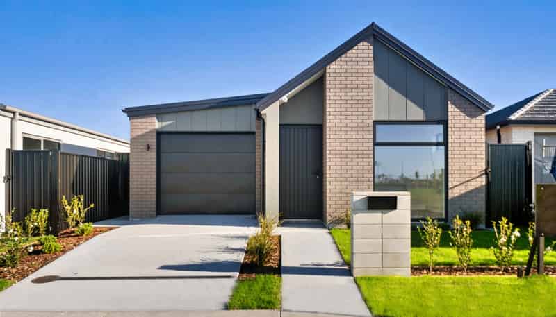 81 Empire Crescent, Papamoa