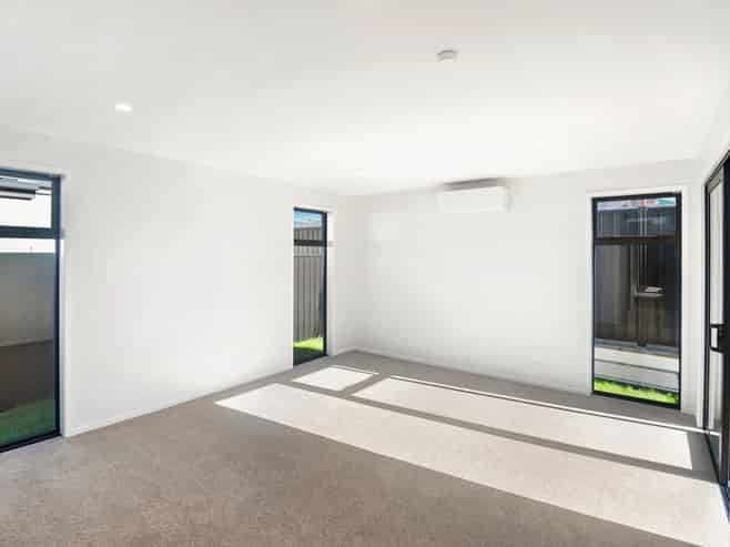 81 Empire Crescent, Papamoa