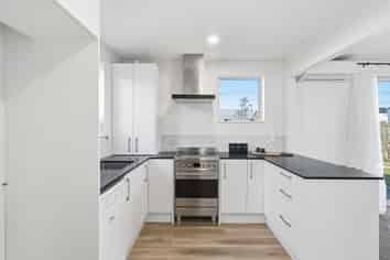 1/183 Hastings Street East, Waltham