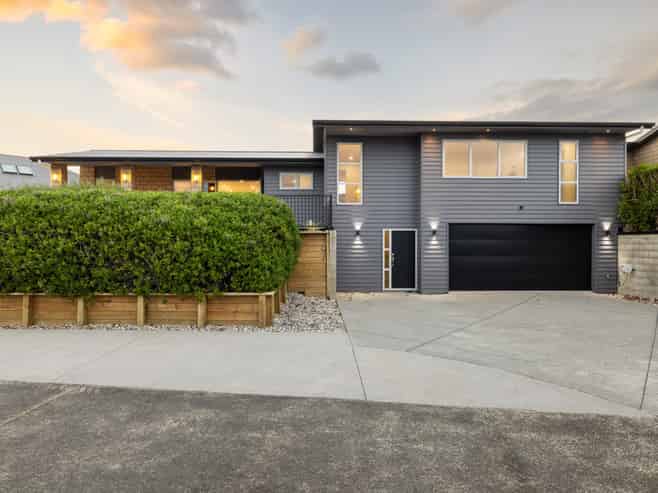 8 Amaril Lane, Flagstaff